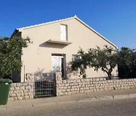 Apartman Nea Nin Exterior photo